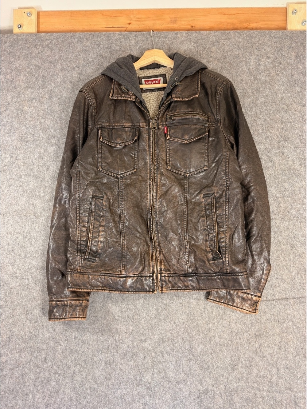 Levi's leather brown sherpa-lined hooded jacket mens size medium